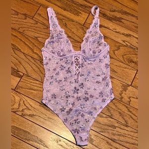 VS Lace bodysuit size XS